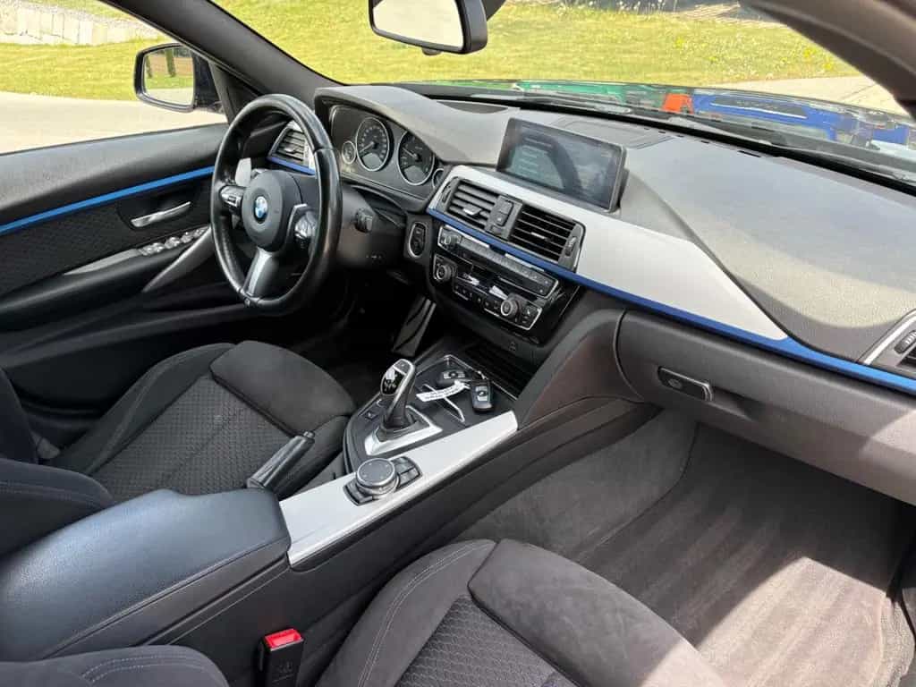 BMW 330 d xDrive Limousine M Sport Shad.Ad.LED HK HUD 04/2017-photo-5