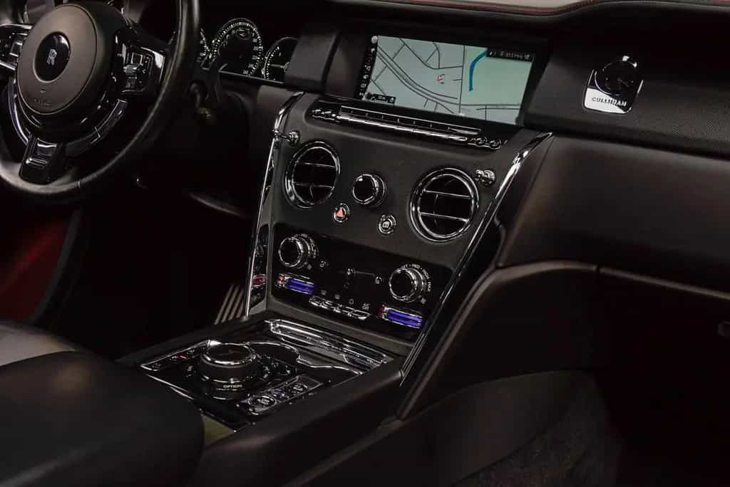 Rolls-Royce Cullinan 6.75 V12 Panodak Leer Navi 360° ACC PDC 08/2019-photo-20