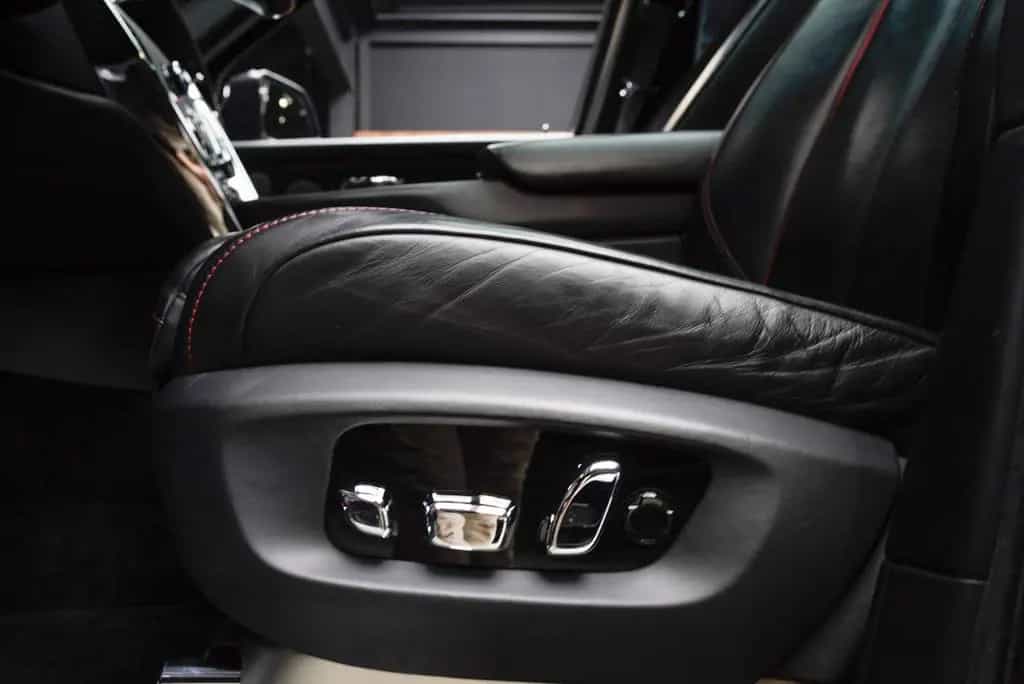 Rolls-Royce Cullinan 6.75 V12 Panodak Leer Navi 360° ACC PDC 08/2019-photo-23