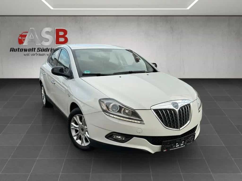 Lancia Delta Oro 1.4 MultiAir16v Oro 1.Hand LED*Alcanta 12/2010-photo-2