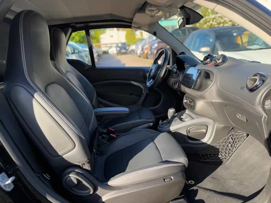Smart ForTwo CABRIO*BRABUS XCLUSIVE*KAMERA*1.HAND* 02/2017-photo-17
