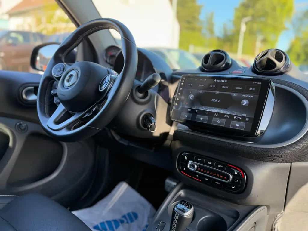Smart ForTwo CABRIO*BRABUS XCLUSIVE*KAMERA*1.HAND* 02/2017-photo-18