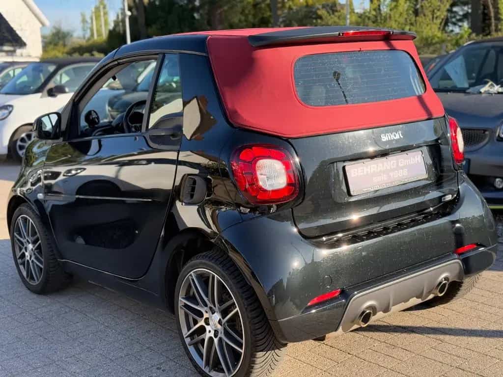 Smart ForTwo CABRIO*BRABUS XCLUSIVE*KAMERA*1.HAND* 02/2017-photo-4
