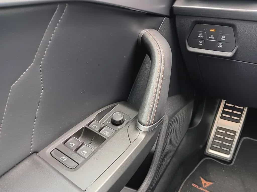 Cupra Formentor VZ 4Drive Navi LED Klima Sitzheizung 12/2020-photo-16