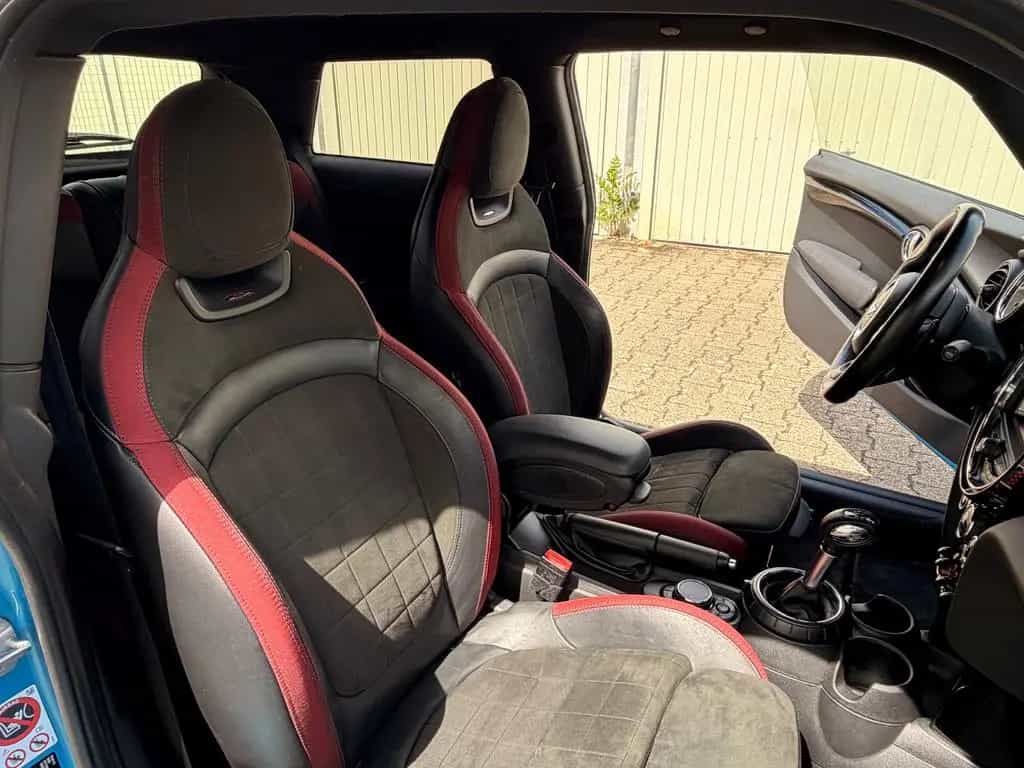 MINI John Cooper Works Mini John Cooper Works Schalensitze Harman Kardo 03/2017-photo-16