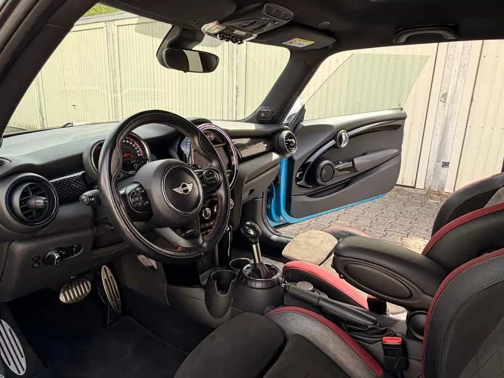 MINI John Cooper Works Mini John Cooper Works Schalensitze Harman Kardo 03/2017-photo-17
