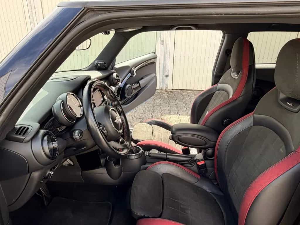 MINI John Cooper Works Mini John Cooper Works Schalensitze Harman Kardo 03/2017-photo-18