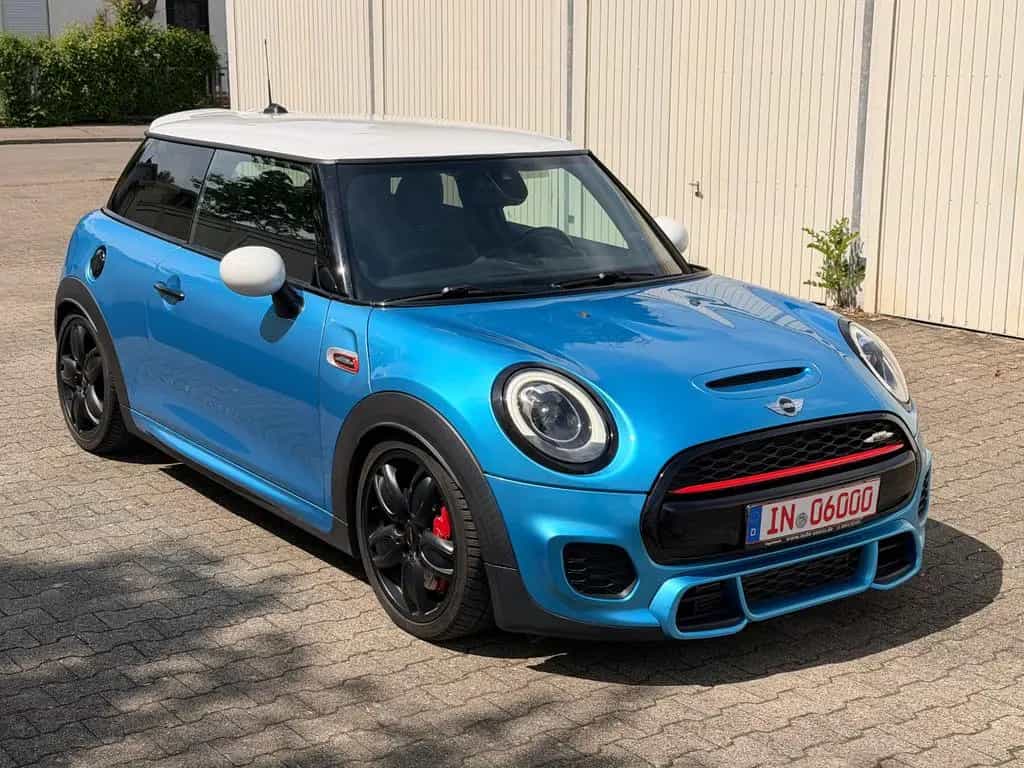 MINI John Cooper Works Mini John Cooper Works Schalensitze Harman Kardo 03/2017-photo-4