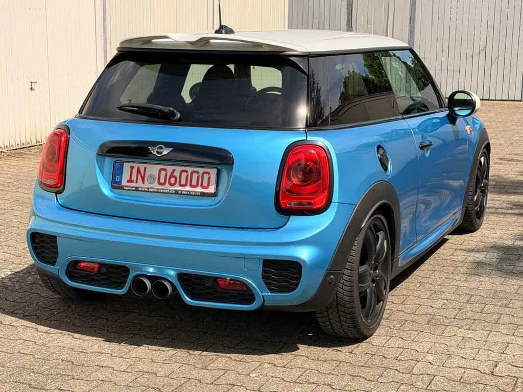 MINI John Cooper Works Mini John Cooper Works Schalensitze Harman Kardo 03/2017-photo-7