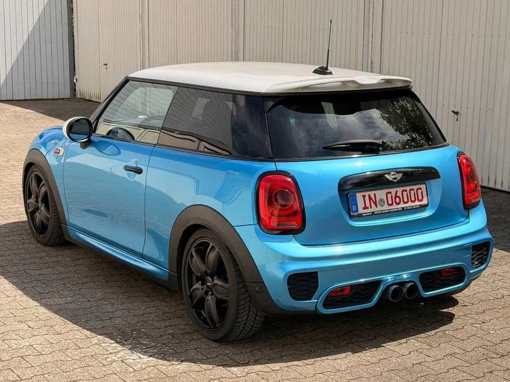 MINI John Cooper Works Mini John Cooper Works Schalensitze Harman Kardo 03/2017-photo-9