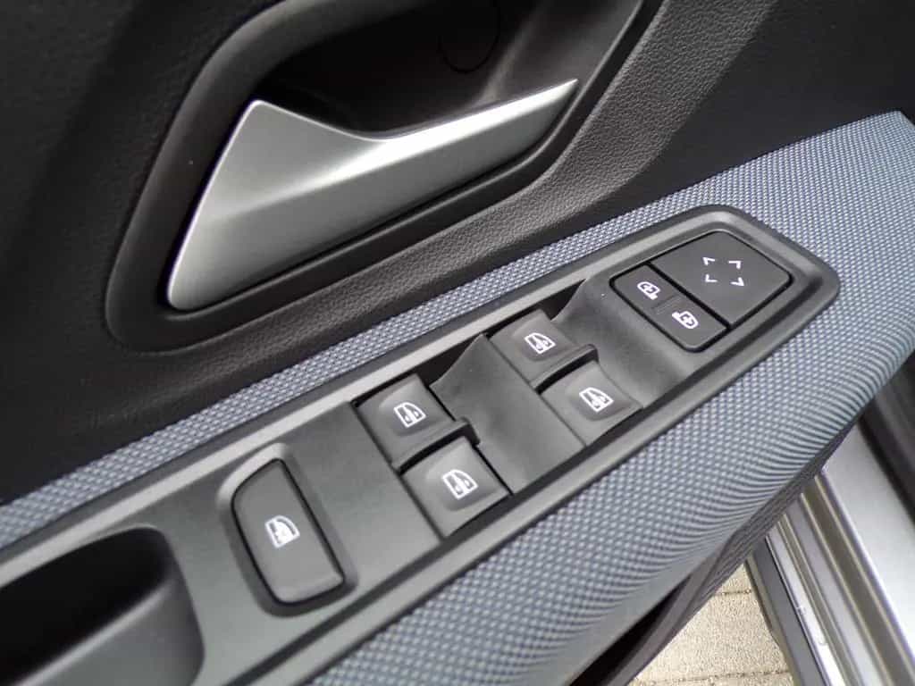 Dacia Sandero III Stepway Expression,LED,5J Garantie 04/2026-photo-17