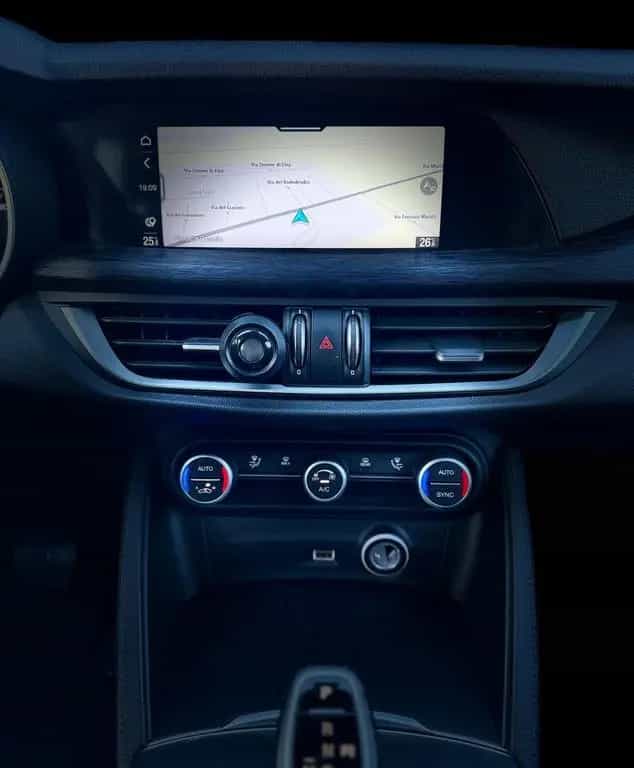 Alfa Romeo Stelvio 2.2 Turbodiesel 160 CV AT8 RW 01/2022-photo-11