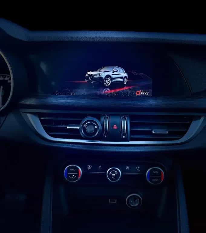 Alfa Romeo Stelvio 2.2 Turbodiesel 160 CV AT8 RW 01/2022-photo-14