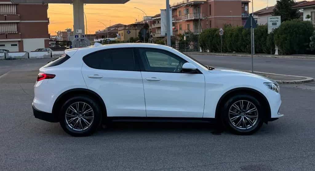 Alfa Romeo Stelvio 2.2 Turbodiesel 160 CV AT8 RW 01/2022-photo-6