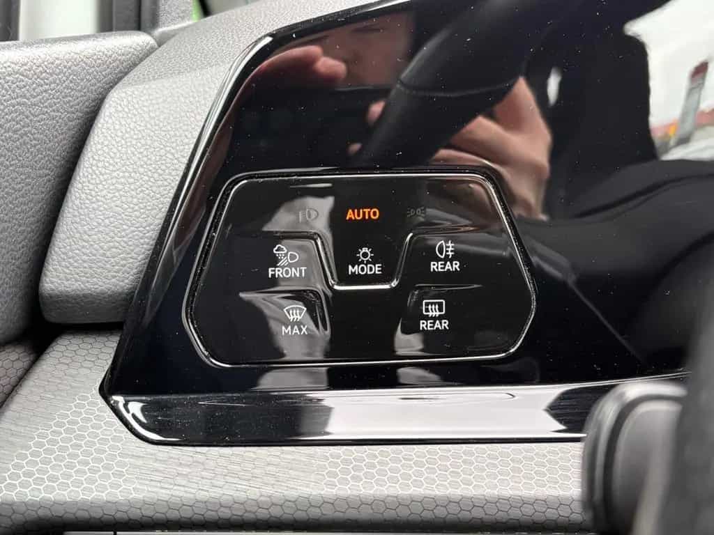 Volkswagen Golf VIII Lim. GTI LED NAVI AppConnect 4x SHZ 08/2021-photo-17