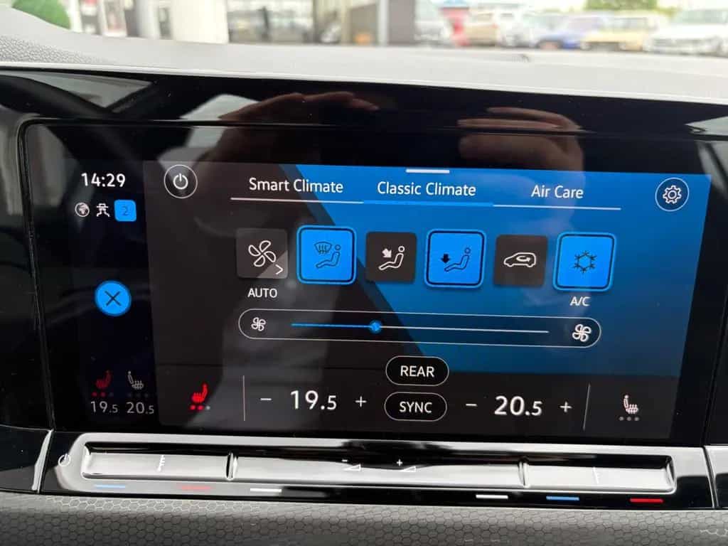 Volkswagen Golf VIII Lim. GTI LED NAVI AppConnect 4x SHZ 08/2021-photo-27