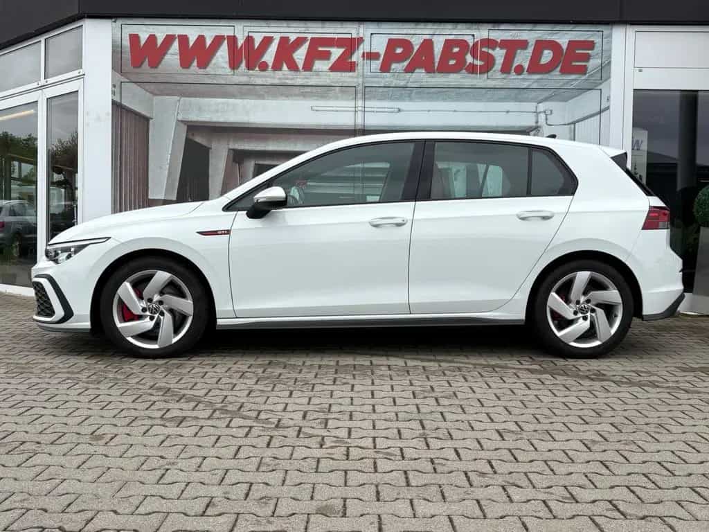 Volkswagen Golf VIII Lim. GTI LED NAVI AppConnect 4x SHZ 08/2021-photo-3