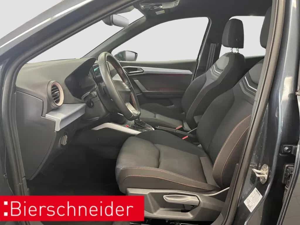 Seat Arona 1.0 TSI DSG AB197EUR FR AHK NAVI REAR VIEW 04/2024-photo-12