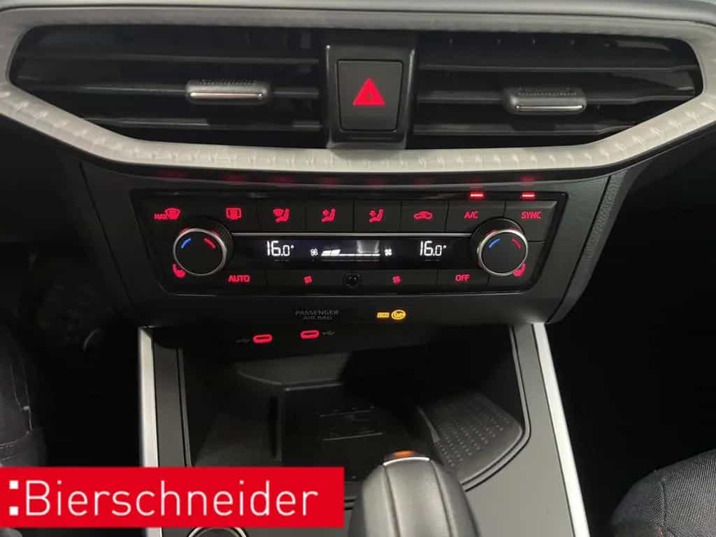 Seat Arona 1.0 TSI DSG AB197EUR FR AHK NAVI REAR VIEW 04/2024-photo-25