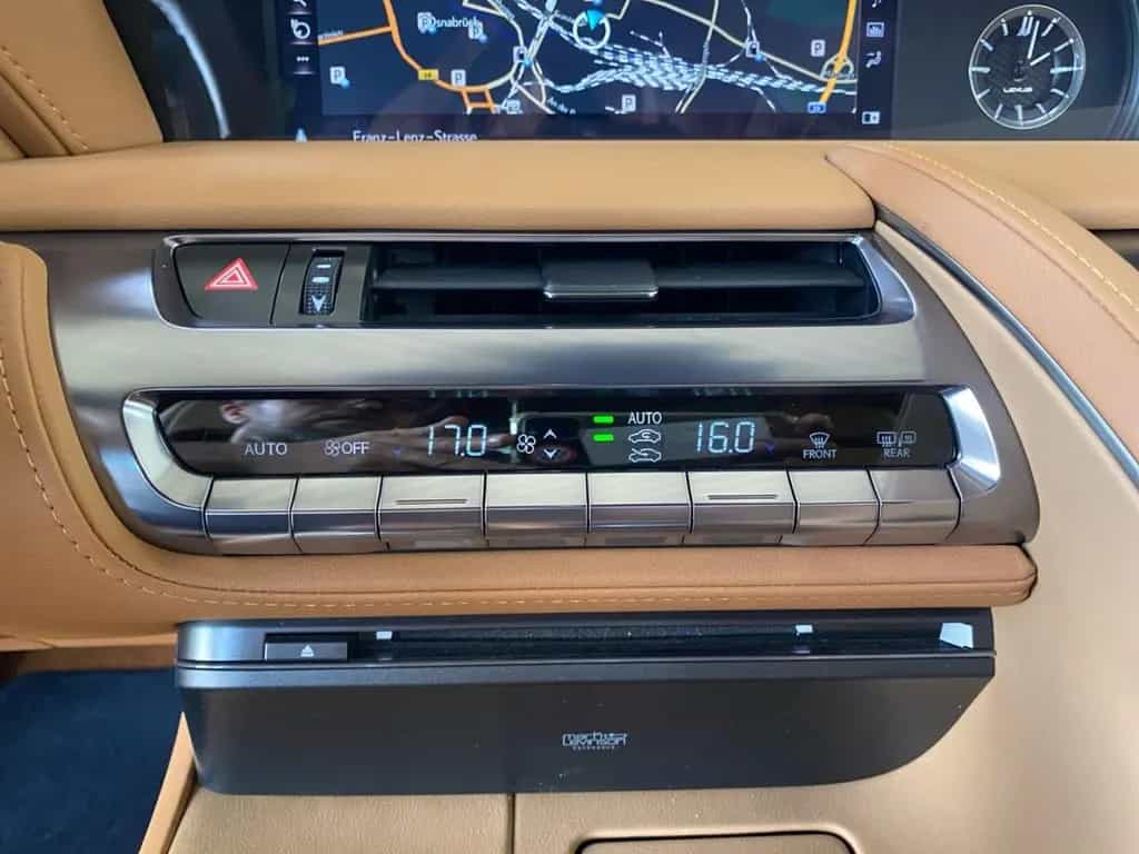 Lexus LC 500 Cabriolet *LED*M Levinson*HUD*Leder*Memor 12/2020-photo-27