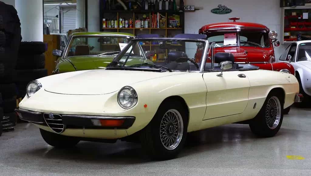 Alfa Romeo Spider Fastback Spider 2000 07/1982-photo-0