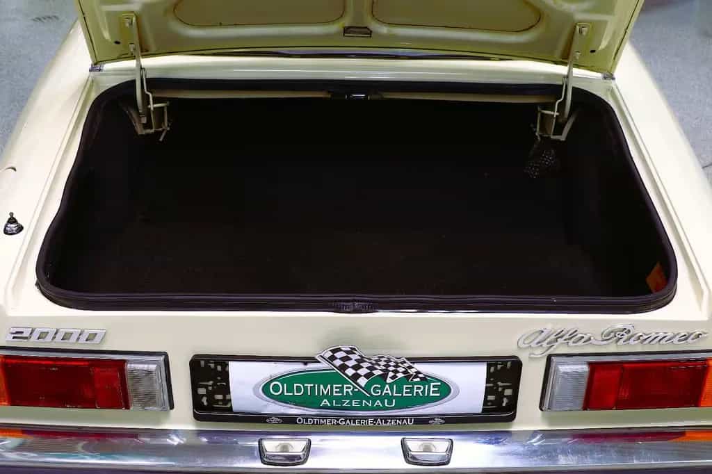 Alfa Romeo Spider Fastback Spider 2000 07/1982-photo-10