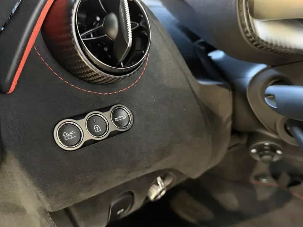 McLaren 750s MSO Carbon Lift B&W Perform Track Cam. 05/2024-photo-20
