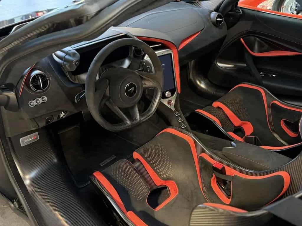 McLaren 750s MSO Carbon Lift B&W Perform Track Cam. 05/2024-photo-21