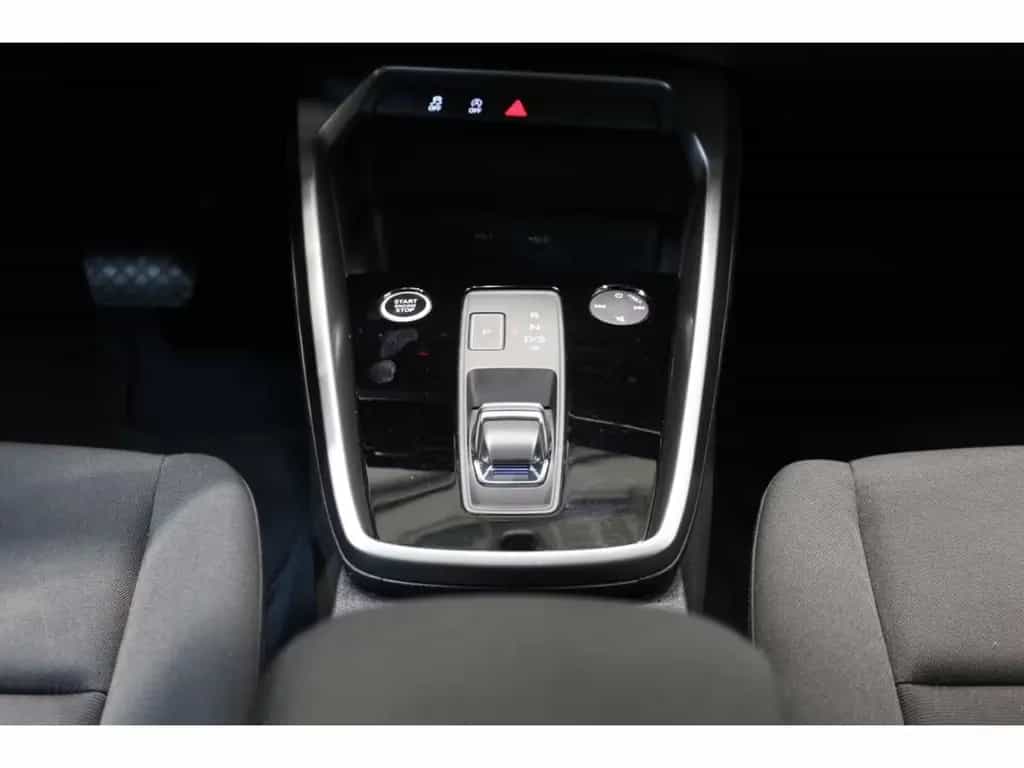 Audi A3 Limousine 35 TFSI S line 12/2021-photo-17