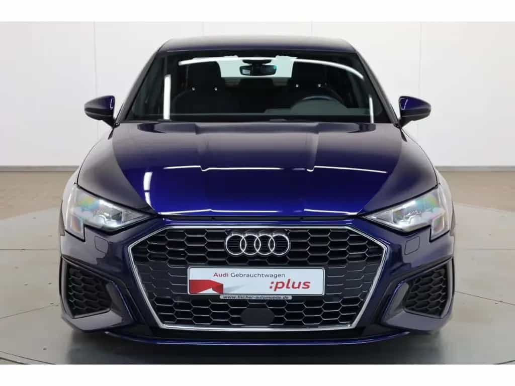 Audi A3 Limousine 35 TFSI S line 12/2021-photo-2