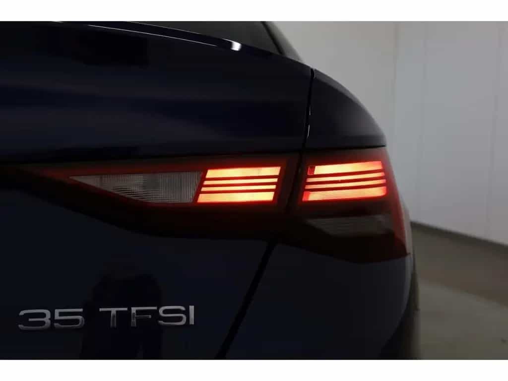 Audi A3 Limousine 35 TFSI S line 12/2021-photo-22