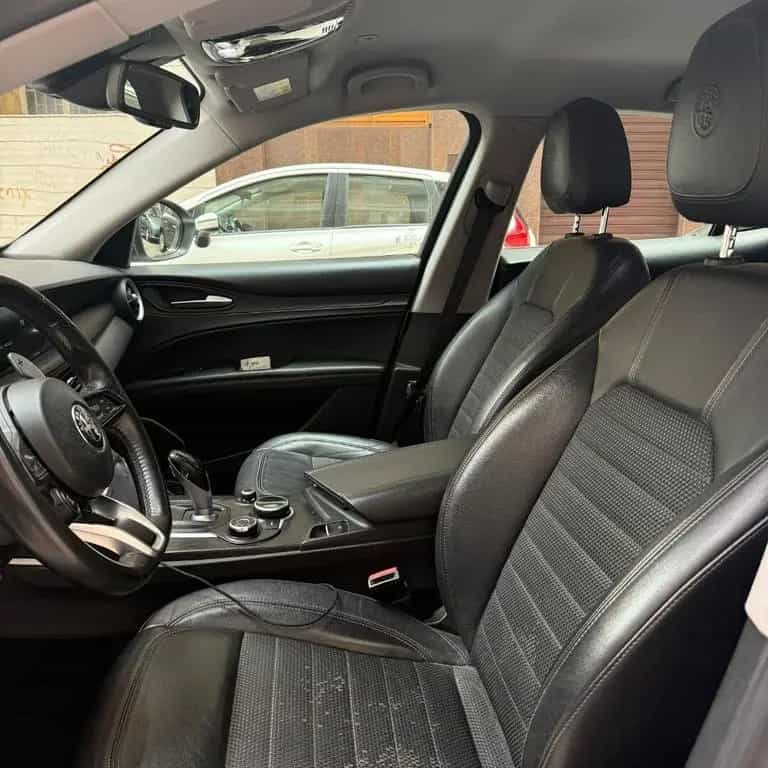 Alfa Romeo Stelvio 2.2 Turbodiesel 180 CV AT8 RW 02/2018-photo-6