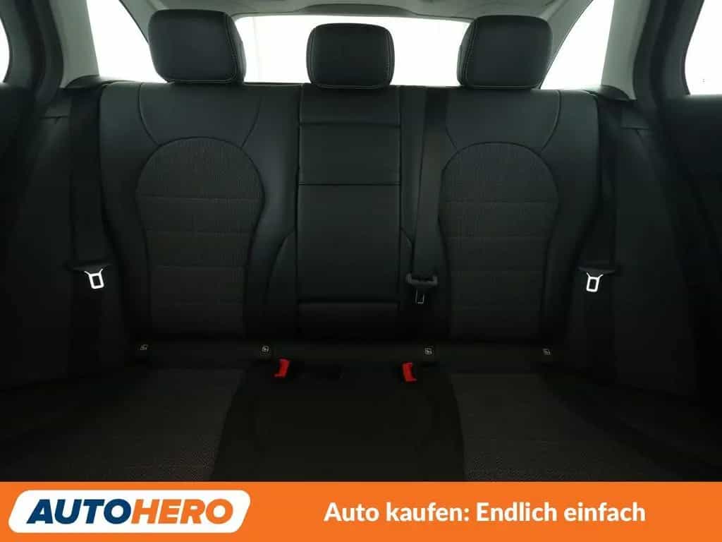 Mercedes-Benz C 300 T Avantgarde Aut.*NAVI*LED*HUD*ACC*360° 11/2018-photo-15