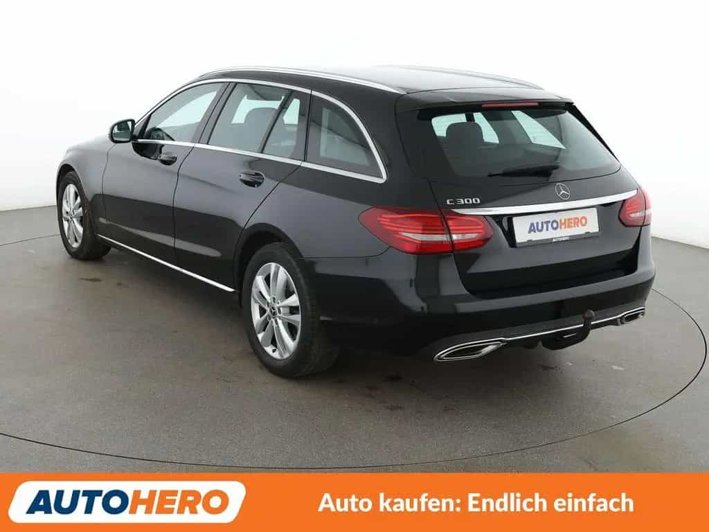 Mercedes-Benz C 300 T Avantgarde Aut.*NAVI*LED*HUD*ACC*360° 11/2018-photo-3