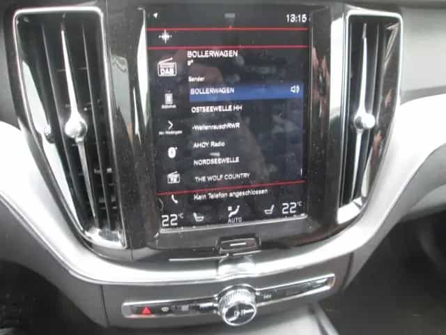 Volvo XC60 Momentum 2WD Voll LED DAB Leder 05/2020-photo-11