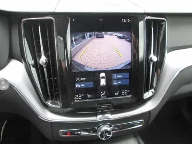 Volvo XC60 Momentum 2WD Voll LED DAB Leder 05/2020-photo-12