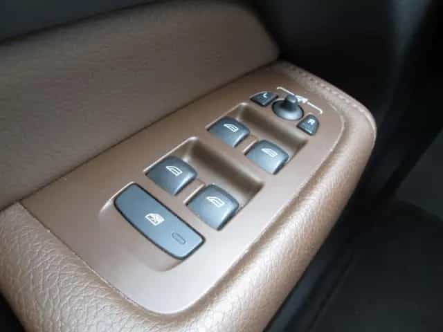 Volvo XC60 Momentum 2WD Voll LED DAB Leder 05/2020-photo-14