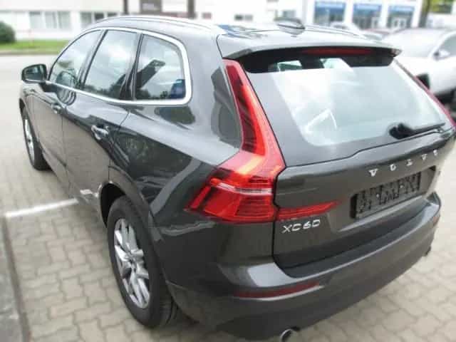 Volvo XC60 Momentum 2WD Voll LED DAB Leder 05/2020-photo-2