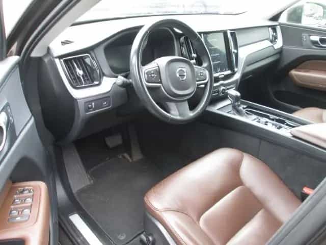 Volvo XC60 Momentum 2WD Voll LED DAB Leder 05/2020-photo-4