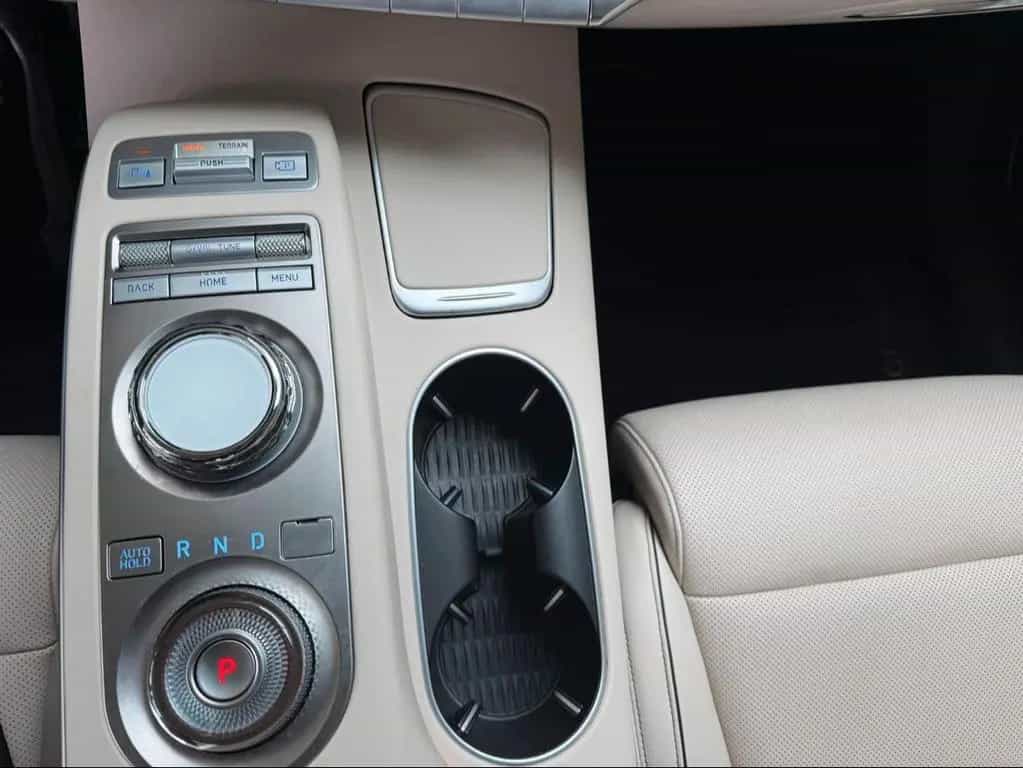 Genesis GV70 2.2 D 8AT AWD Luxury Pano Tech Lexicon Comf 11/2024-photo-19