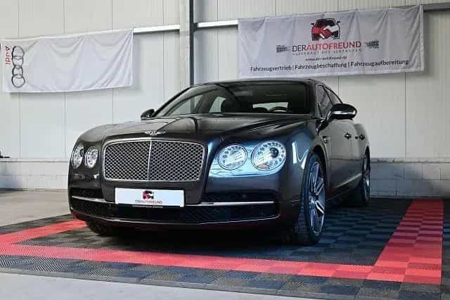 Bentley Flying Spur W12 *LED/Navi/SHZG/ACC/Kamera* 08/2016-photo-1