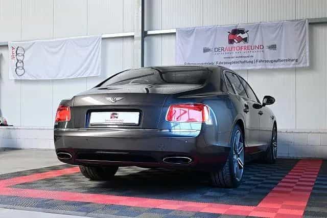 Bentley Flying Spur W12 *LED/Navi/SHZG/ACC/Kamera* 08/2016-photo-3