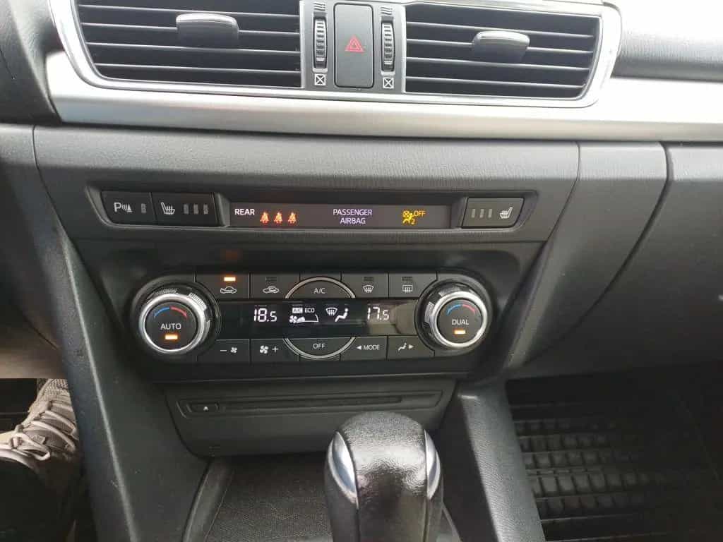 Mazda 3 SKYACTIV-G 120 Automatik Sports-Line, 1.Hand 09/2014-photo-13