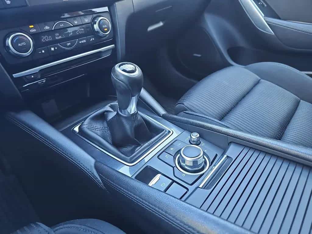 Mazda 6 2.0  Sports-Line Kamera Tempomat Navi 08/2016-photo-18