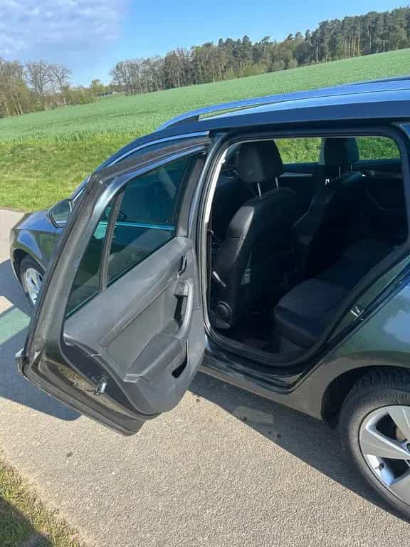 Skoda Octavia 1.6 TDI SCR DSG Style Combi Style 01/2019-photo-5