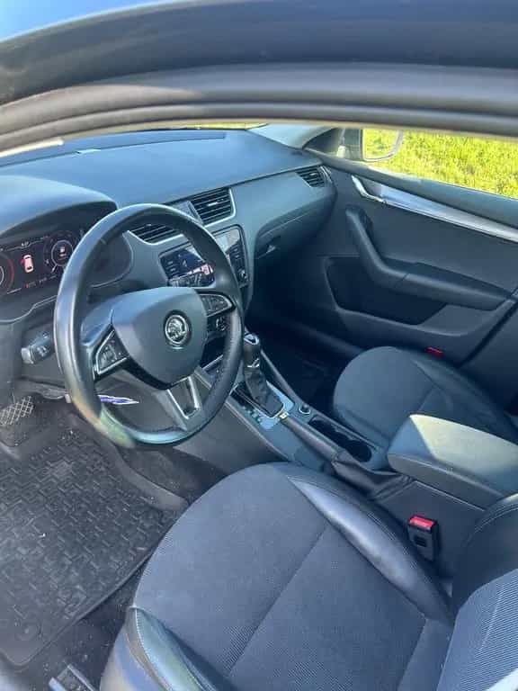 Skoda Octavia 1.6 TDI SCR DSG Style Combi Style 01/2019-photo-7