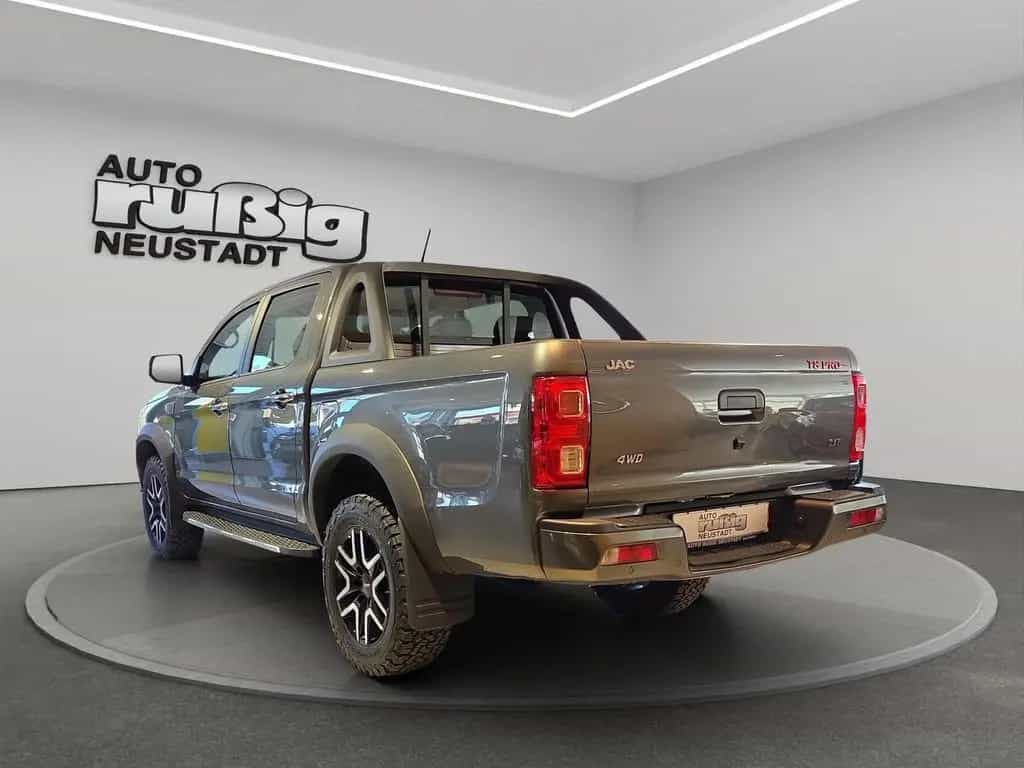 JAC 8 Pro 4WD Pick-Up 2.4 204 PS 06/2023-photo-2