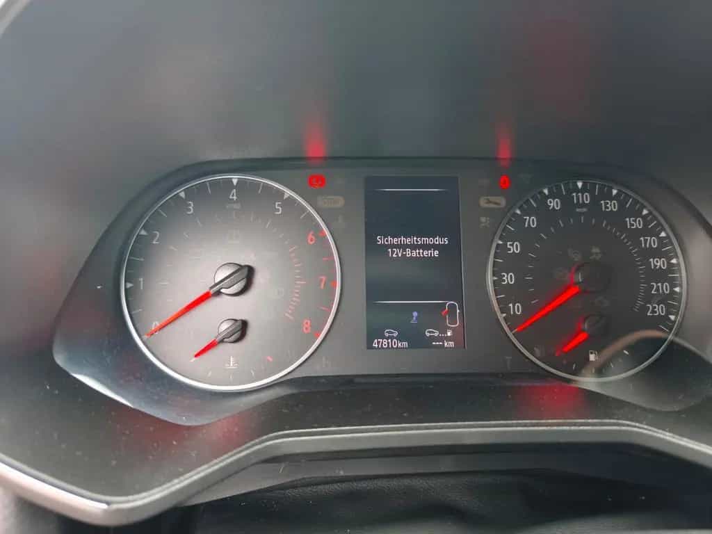 Renault Clio TCe 100 Experience Experience 11/2019-photo-8