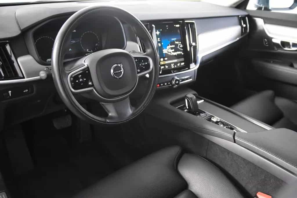 Volvo V90 B4 Inscription *1.Hand*Leder*Memory*AHK* 01/2021-photo-11