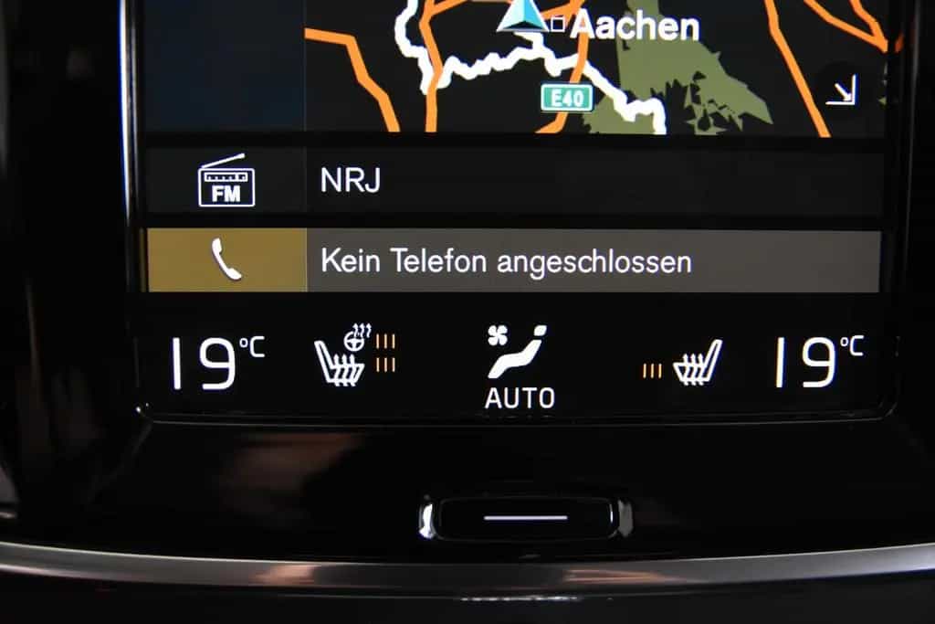 Volvo V90 B4 Inscription *1.Hand*Leder*Memory*AHK* 01/2021-photo-15